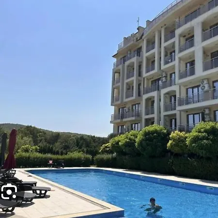 Apartamento Natalja In Shartrez